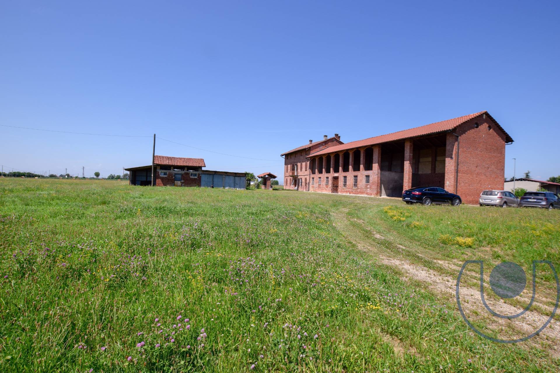 Casale in vendita a Villanova d'Asti