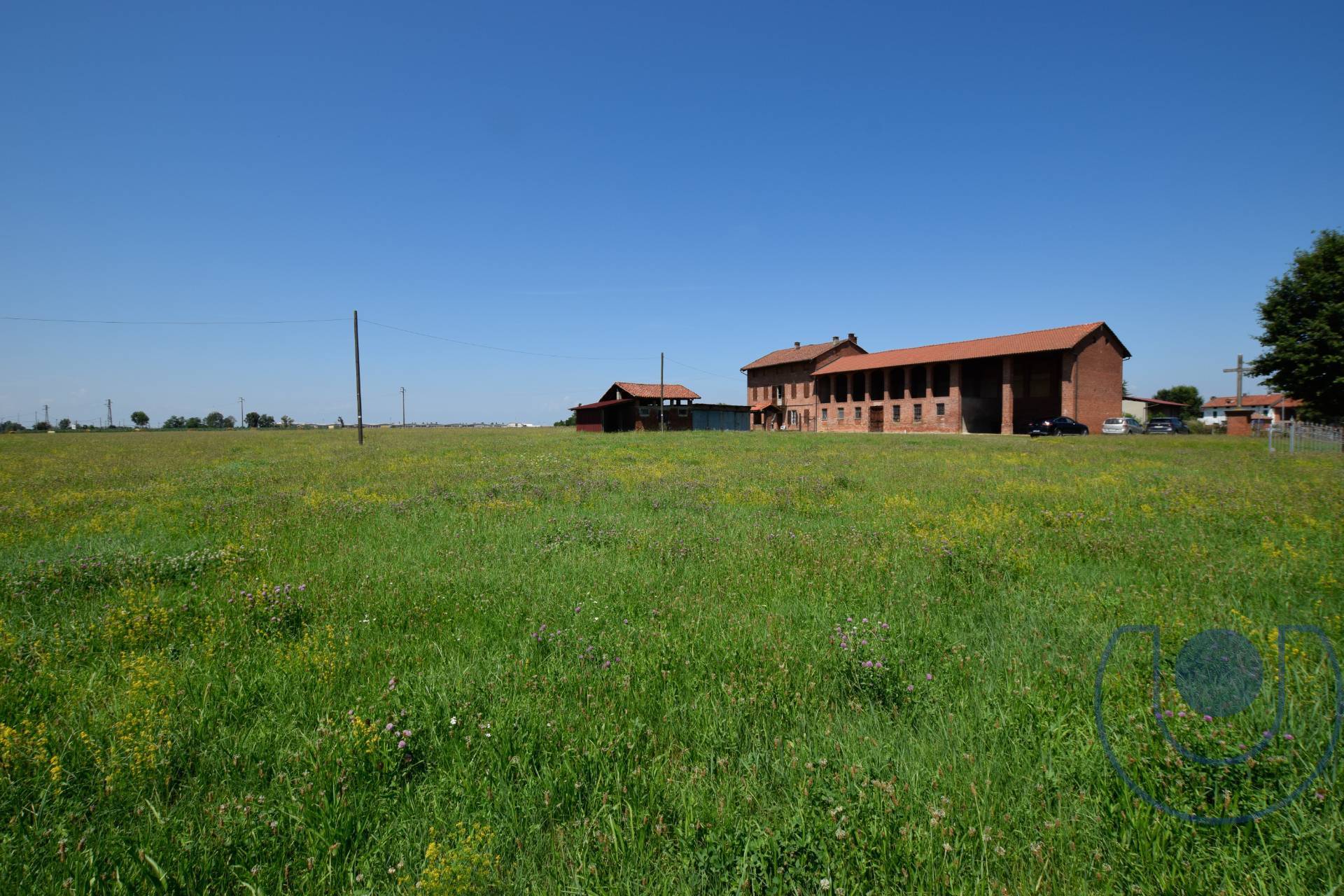 Casale in vendita a Villanova d'Asti