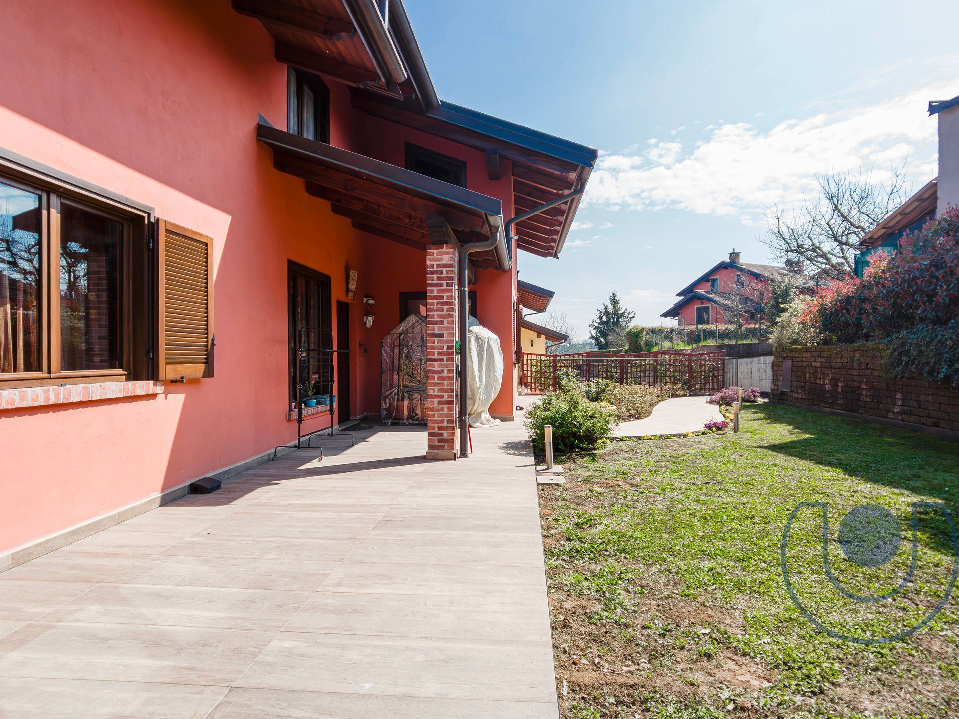 Villa in vendita a Cambiano, Semicentrale