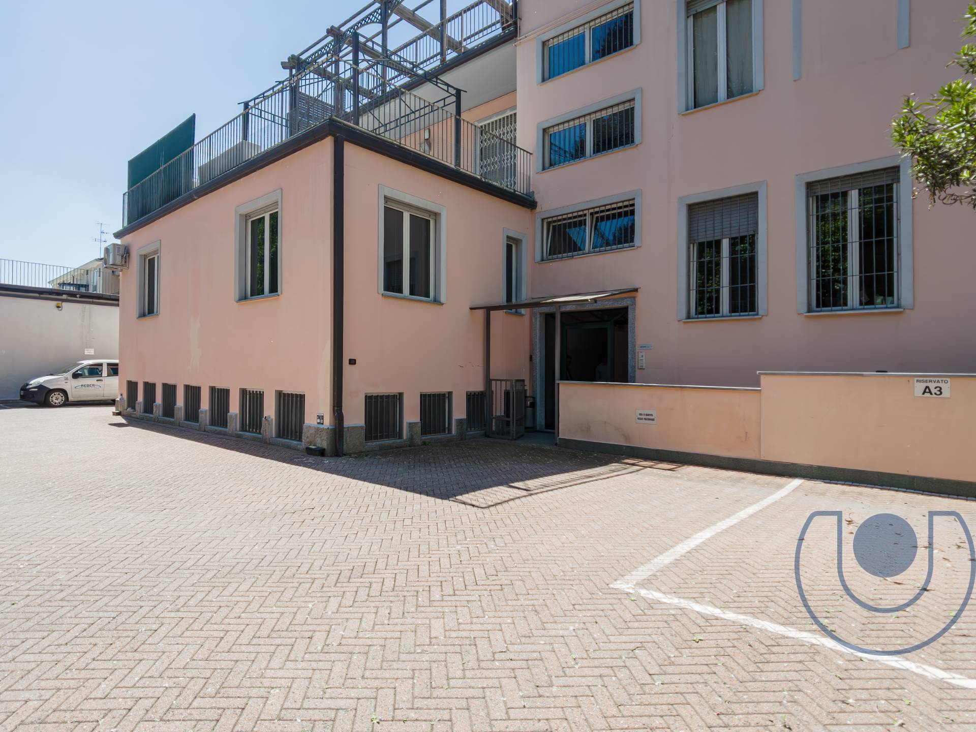 Stabile - Palazzo in vendita a Torino