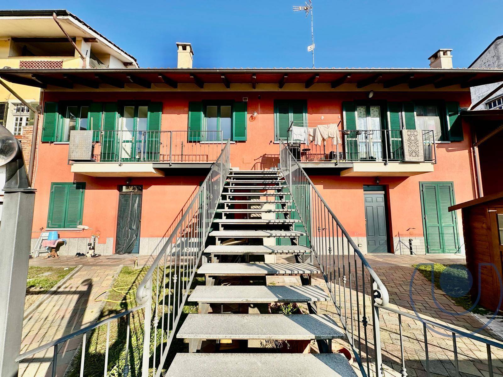 Appartamento in vendita a Riva presso Chieri, Centro