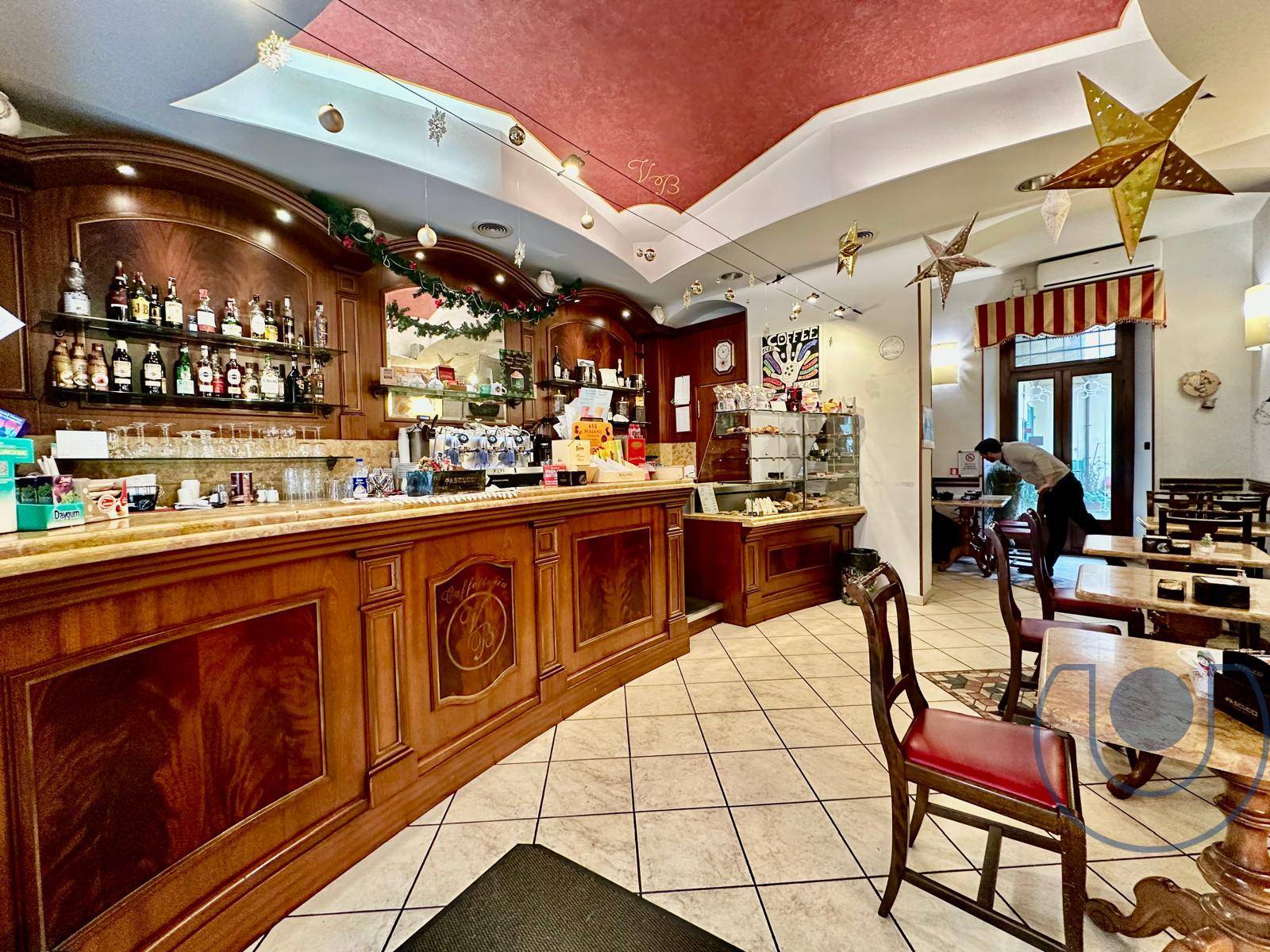 Attivit Commerciale - Bar Tavola Calda - Fredda in vendita a Torino, San Salvario