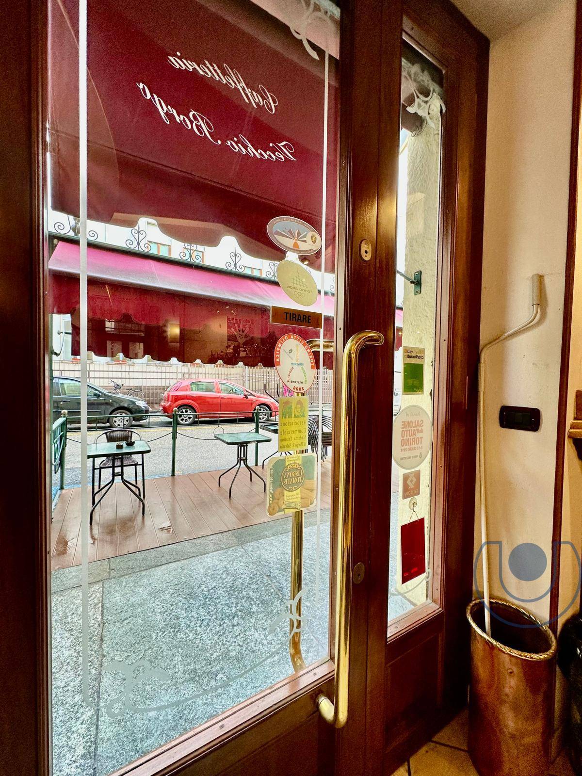 Attivit Commerciale - Bar Tavola Calda - Fredda in vendita a Torino, San Salvario