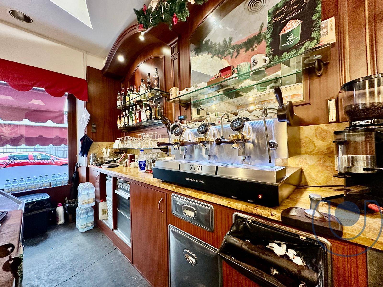 Attivit Commerciale - Bar Tavola Calda - Fredda in vendita a Torino, San Salvario