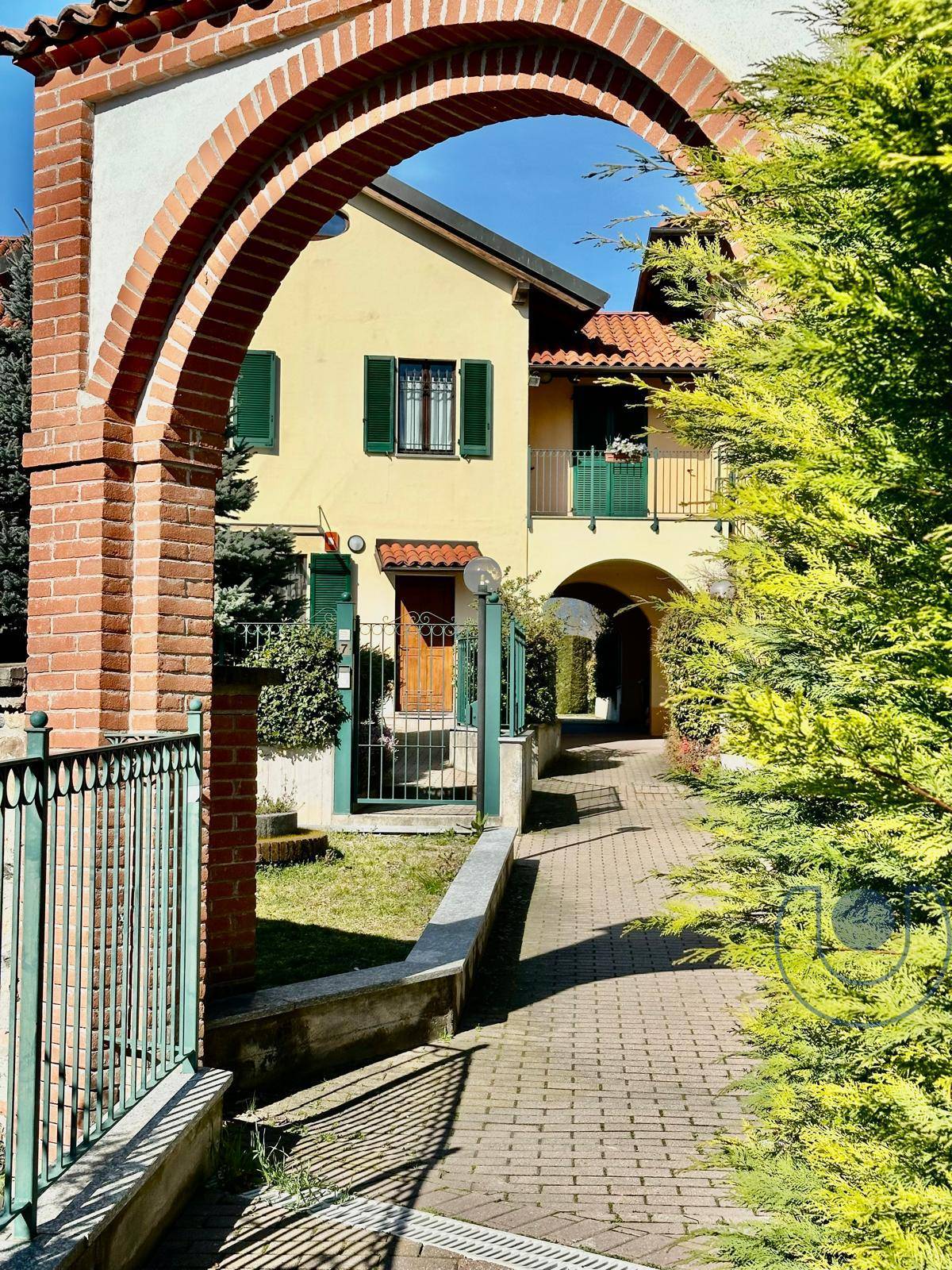 Villa in vendita a Castiglione Torinese, Castiglione Torinese