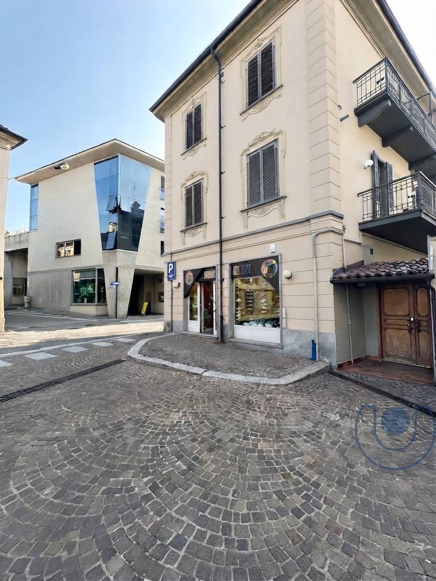 Appartamento in vendita a Chieri, Centro