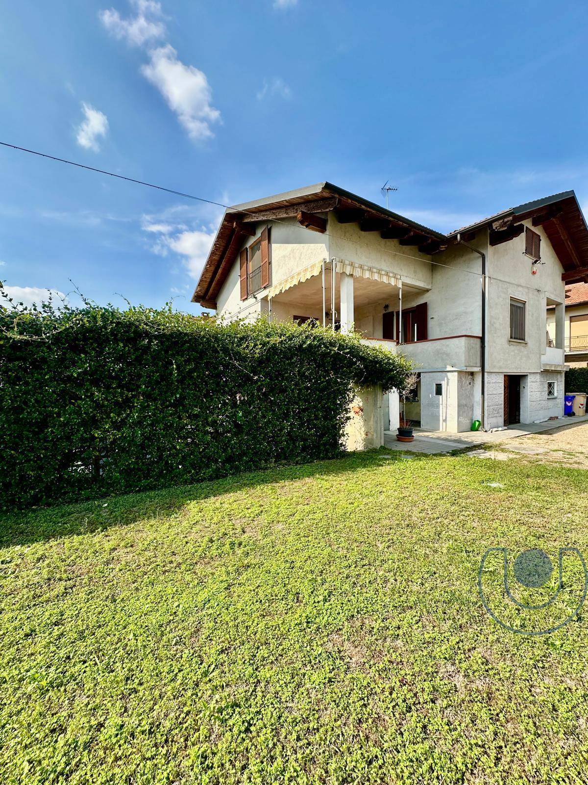 Casa indipendente in vendita a Carignano, Centro