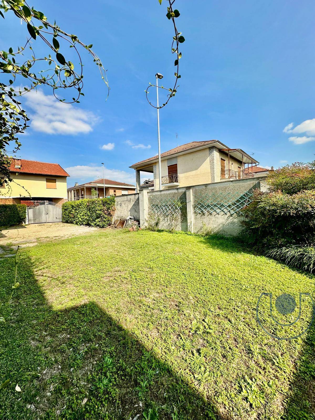 Casa indipendente in vendita a Carignano, Centro