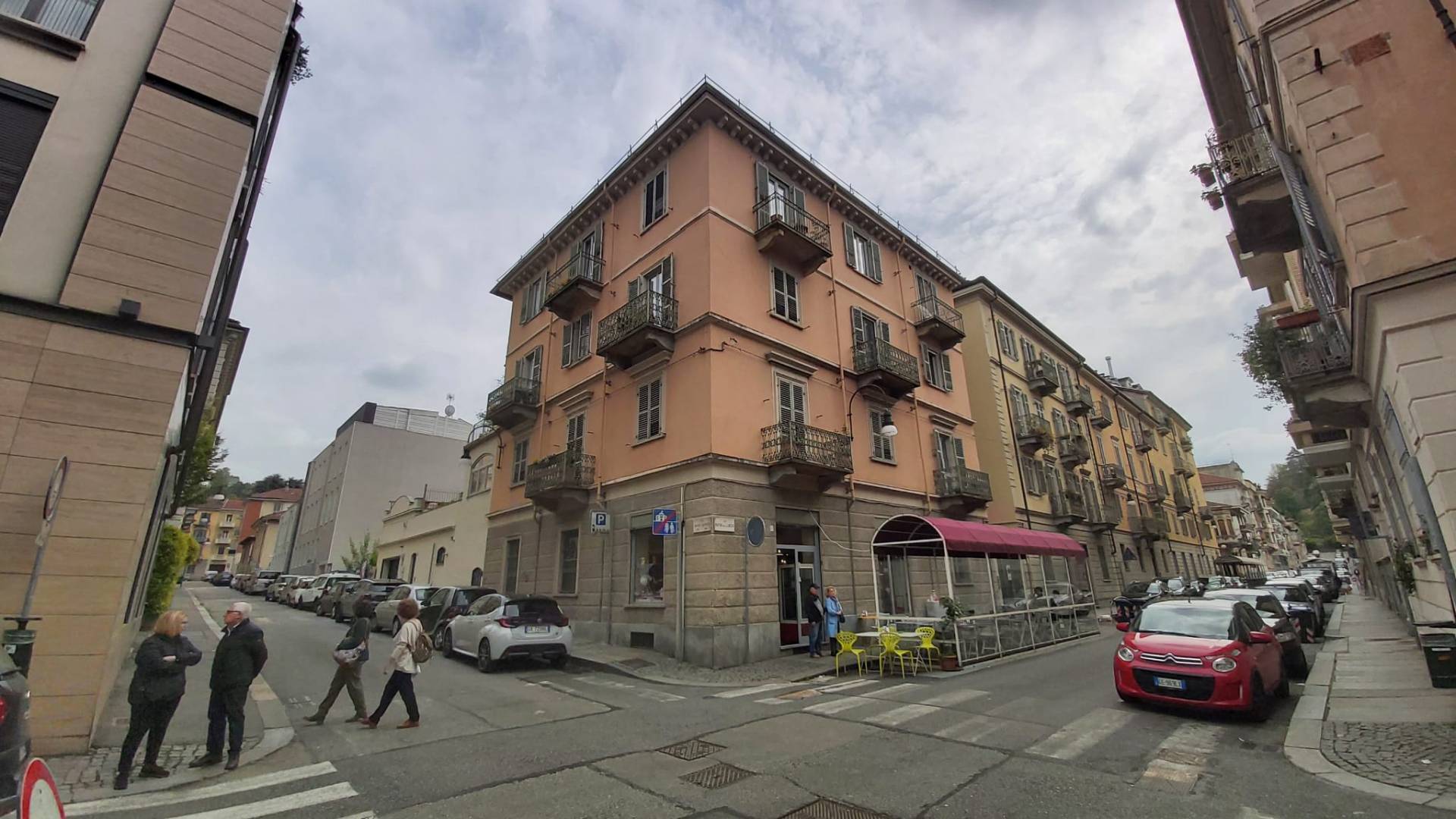 Locale commerciale in vendita, Torino gran madre - crimea