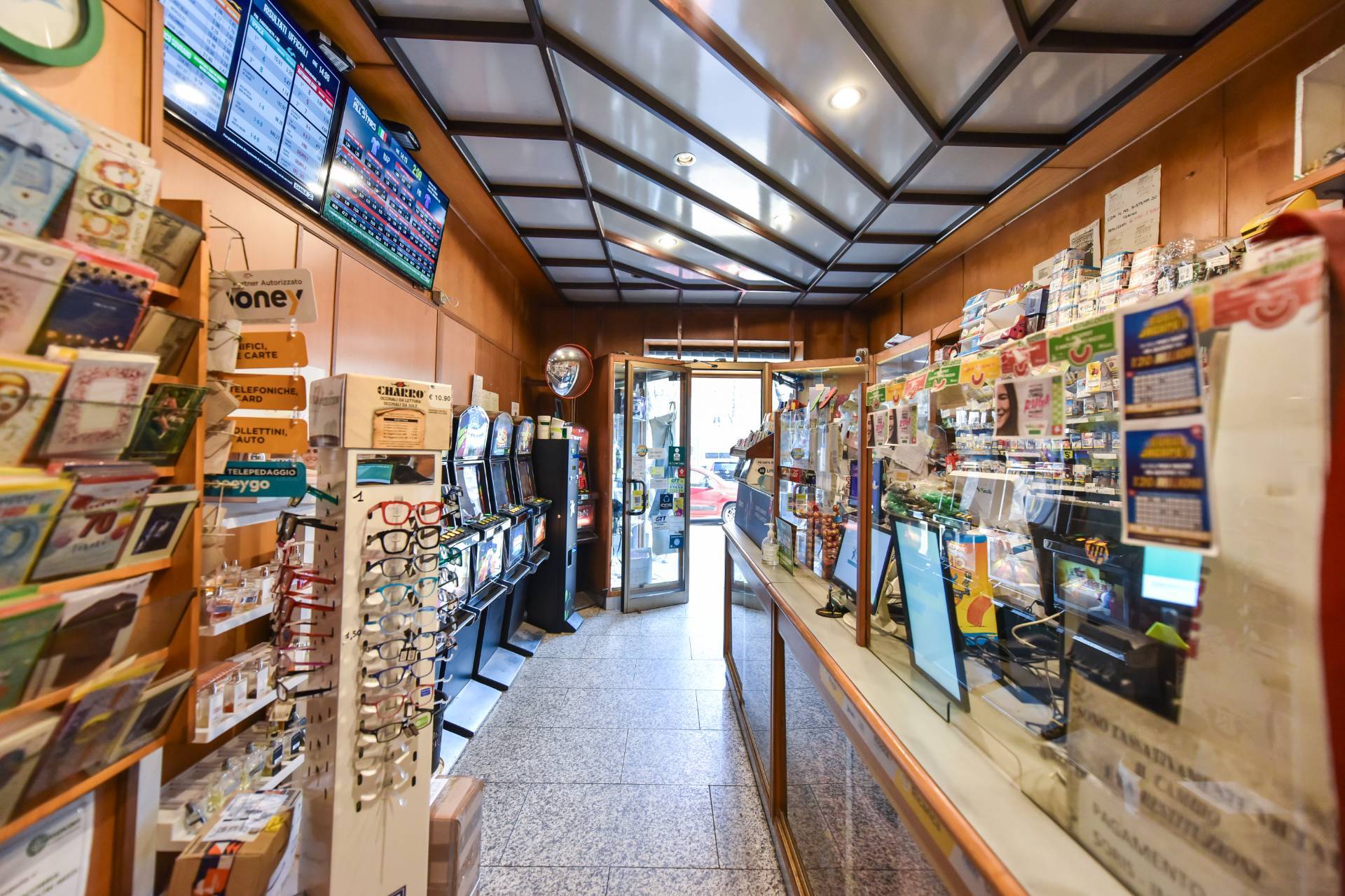 Attivit Commerciale - Tabaccheria in vendita a Torino, Campidoglio