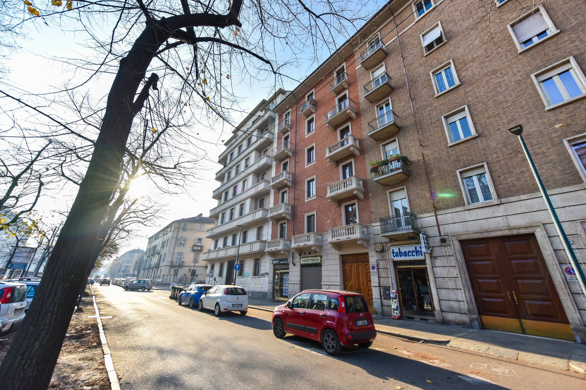 Attivit Commerciale - Tabaccheria in vendita a Torino, Campidoglio