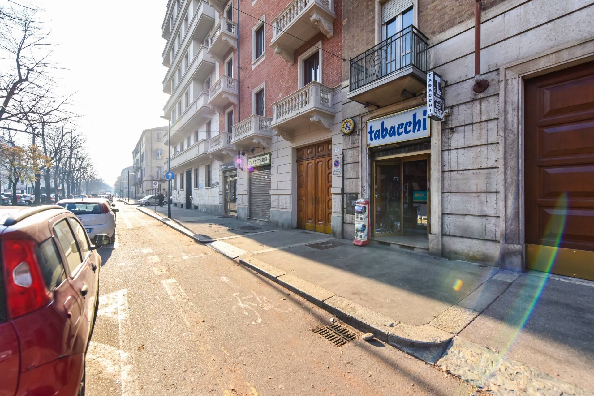 Attivit Commerciale - Tabaccheria in vendita a Torino, Campidoglio
