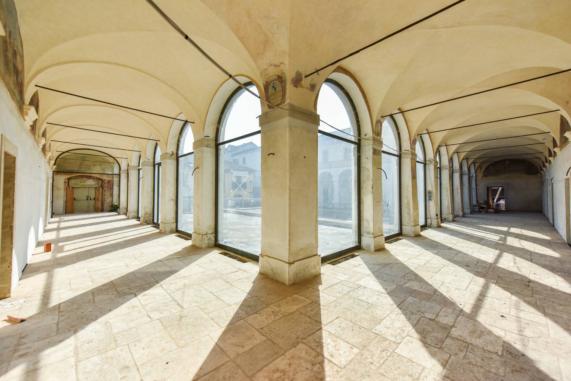 Studio/Ufficio in vendita a Chivasso, Centro