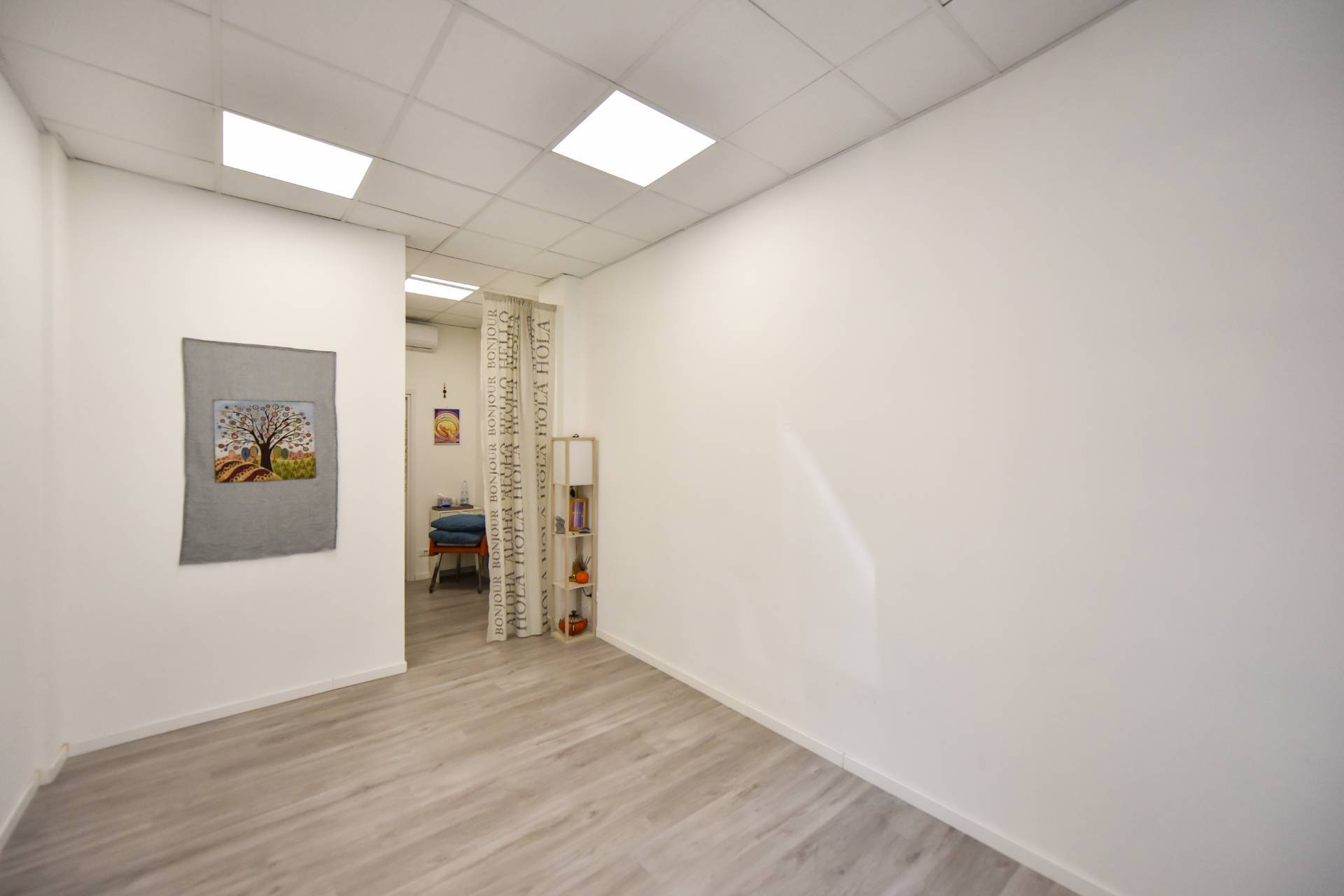 Locale commerciale in affitto a Torino, Madonna Campagna