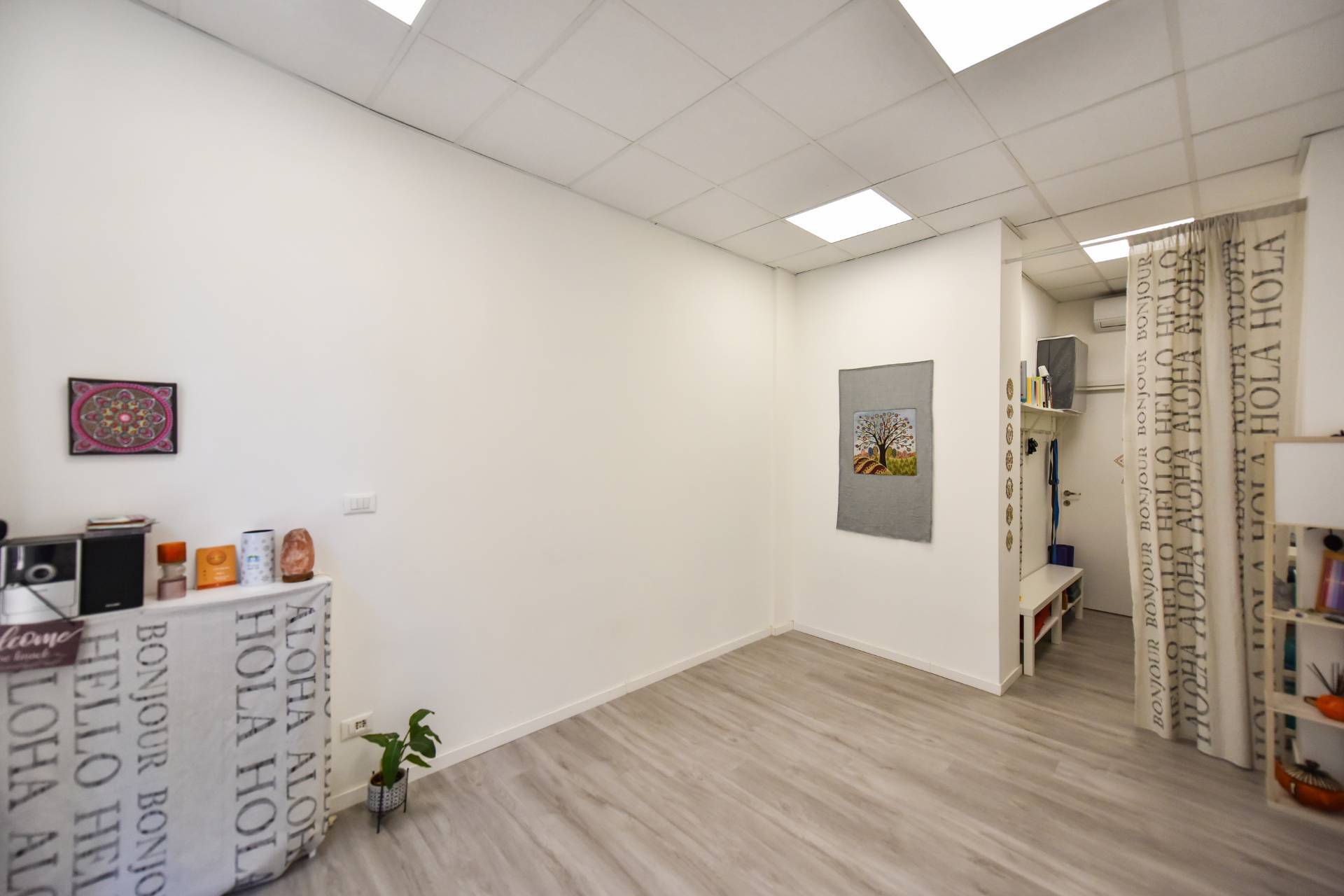 Locale commerciale in affitto a Torino, Madonna Campagna
