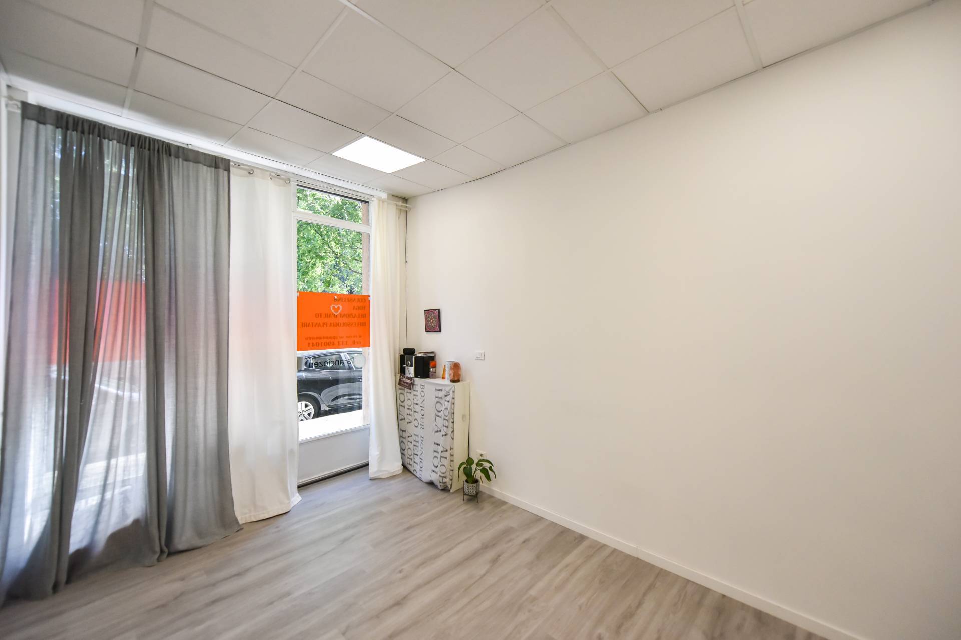 Locale commerciale in affitto a Torino, Madonna Campagna