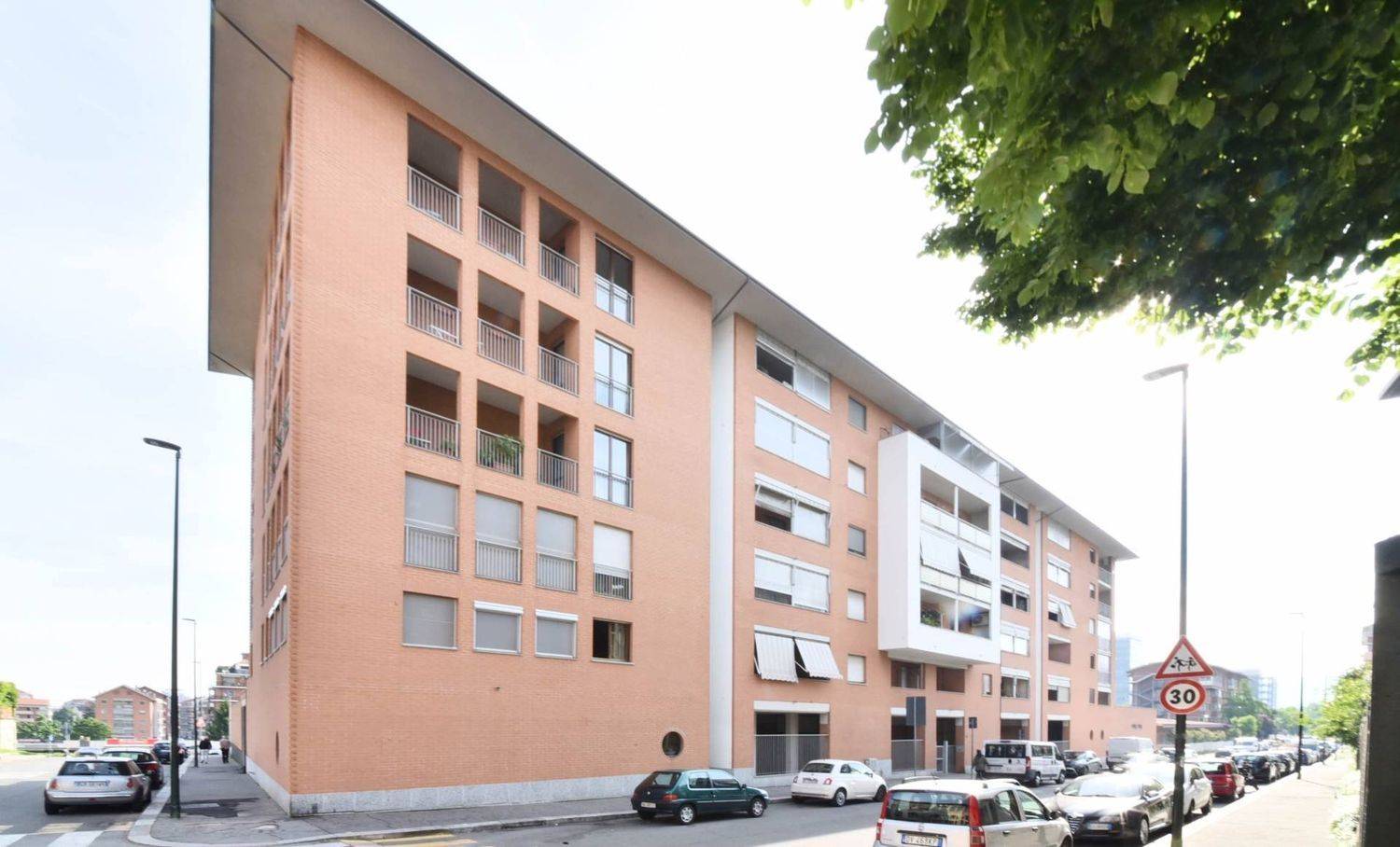 Box o garage in affitto a Torino, Barriera Milano