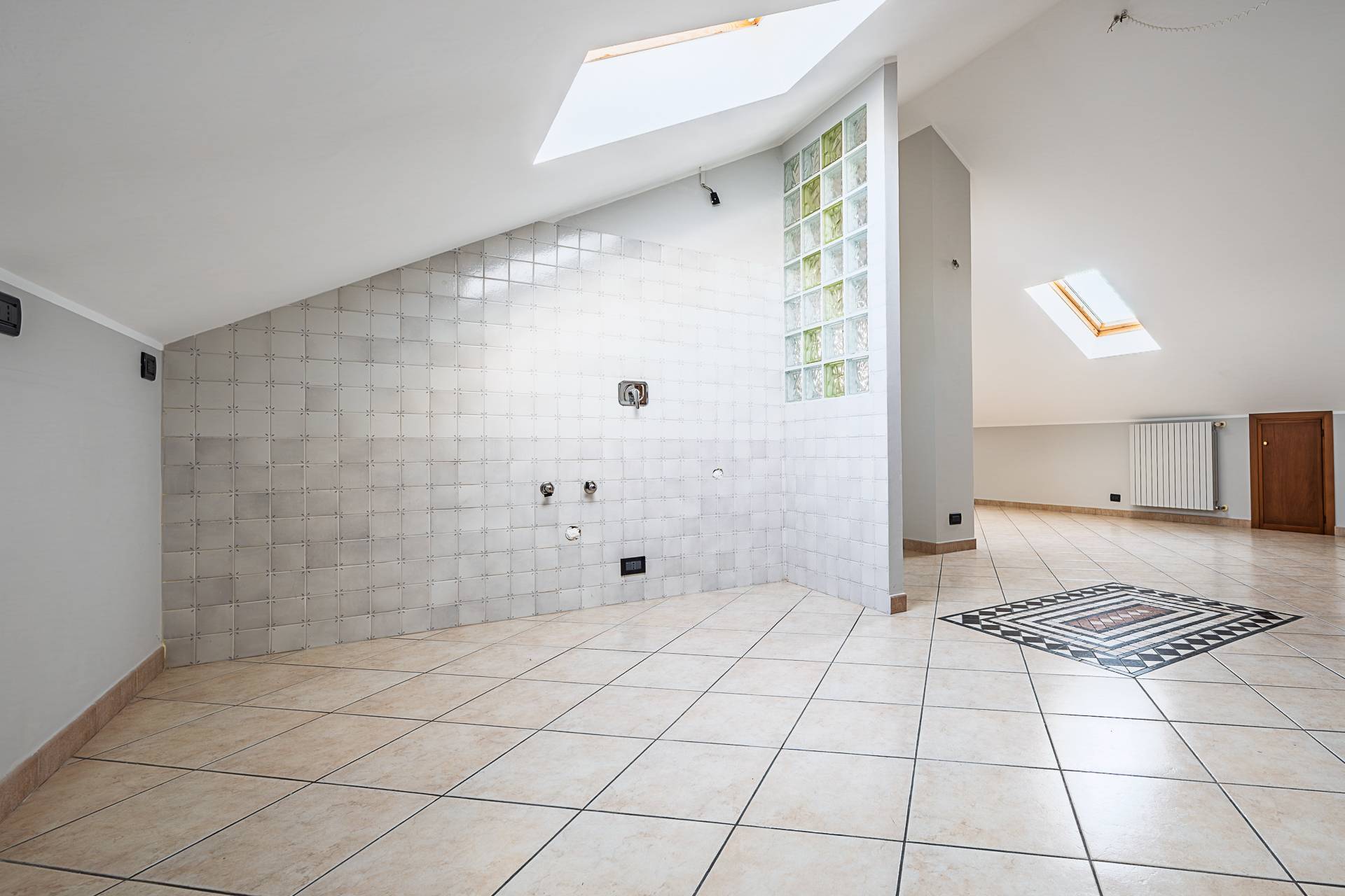 Mansarda in vendita a Torino, Santa Rita