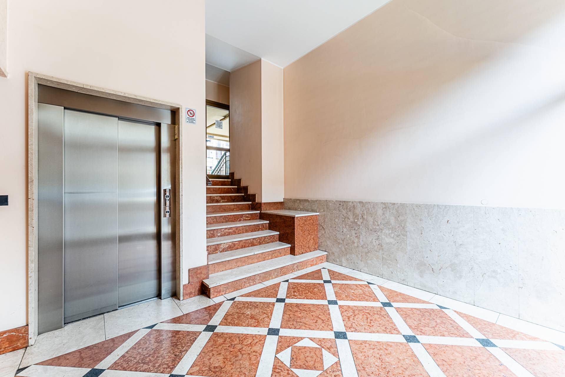 Magazzino in affitto a Torino, Lingotto