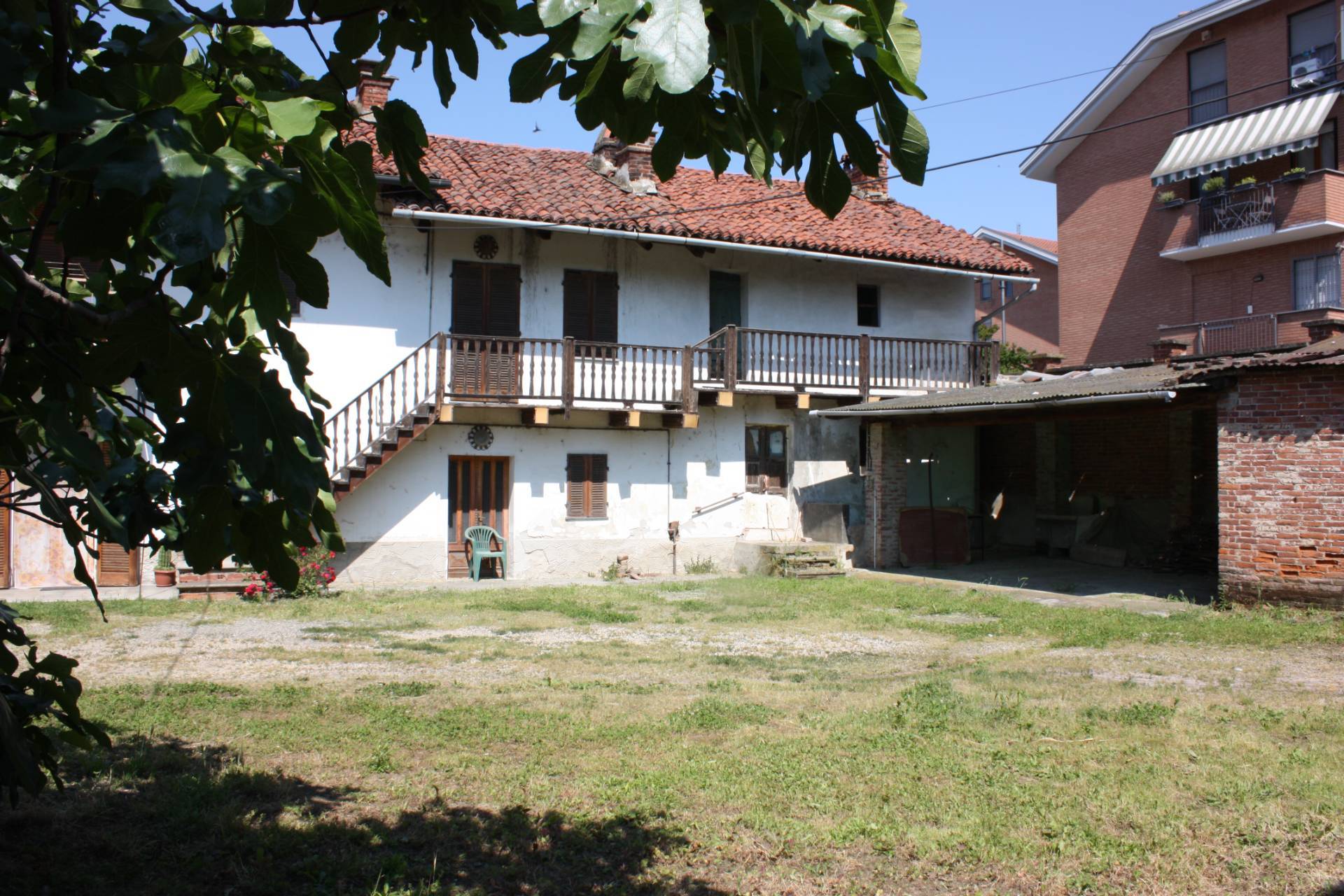 Casa indipendente in vendita a Vinovo, Centrale