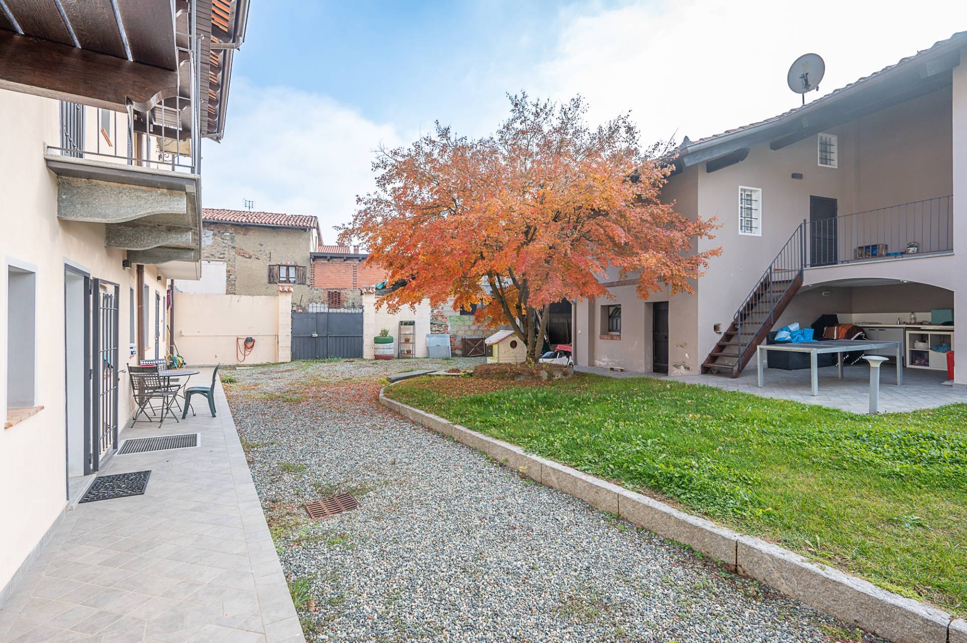 Porzione di casa in vendita a Zimone