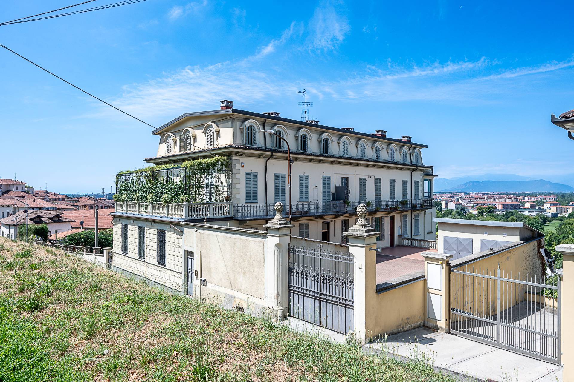 Appartamento in vendita a Moncalieri, Castello Di Moncalieri Pressi - Centro Storico