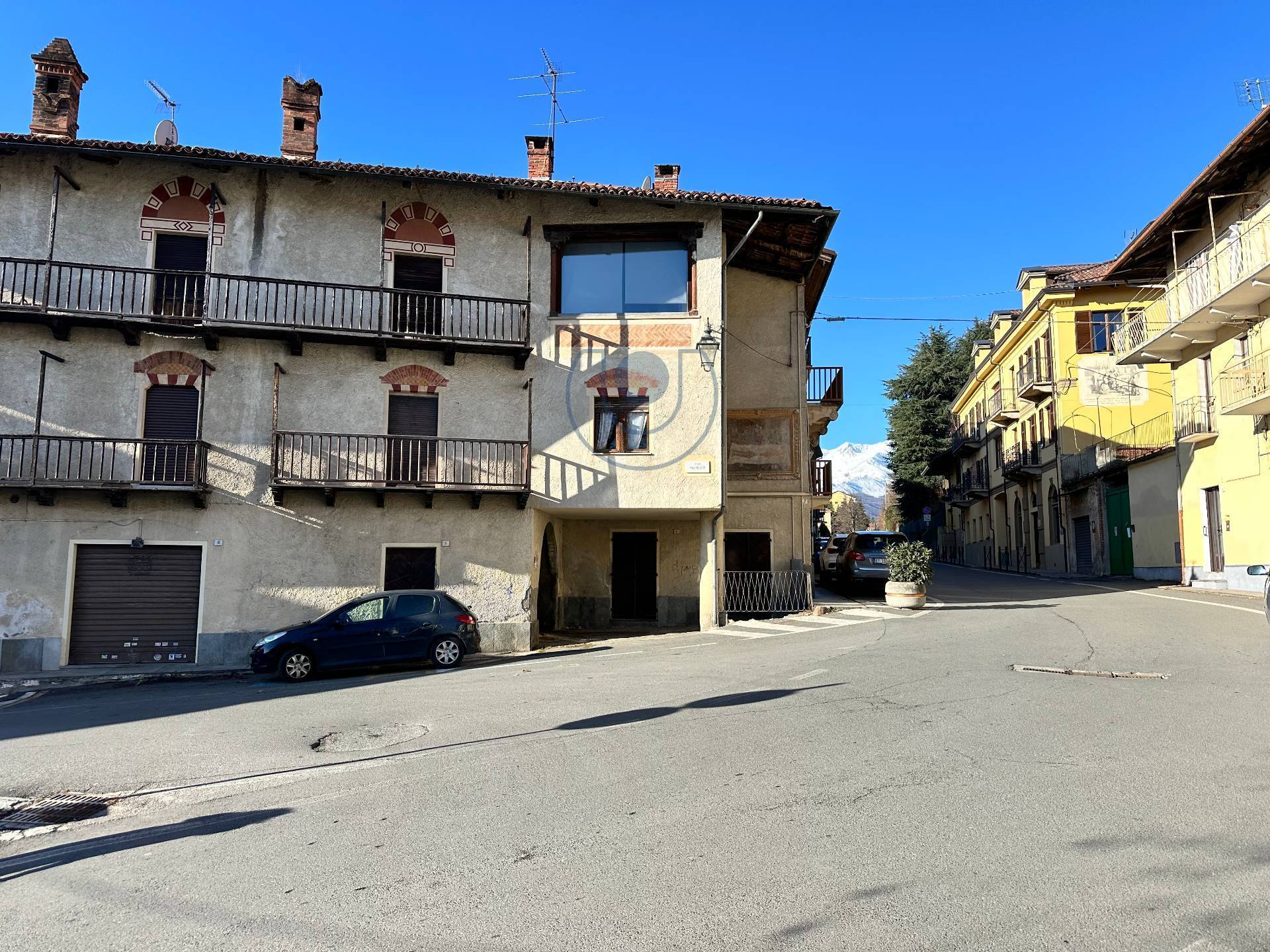 Magazzino in affitto a Giaveno, Centrale