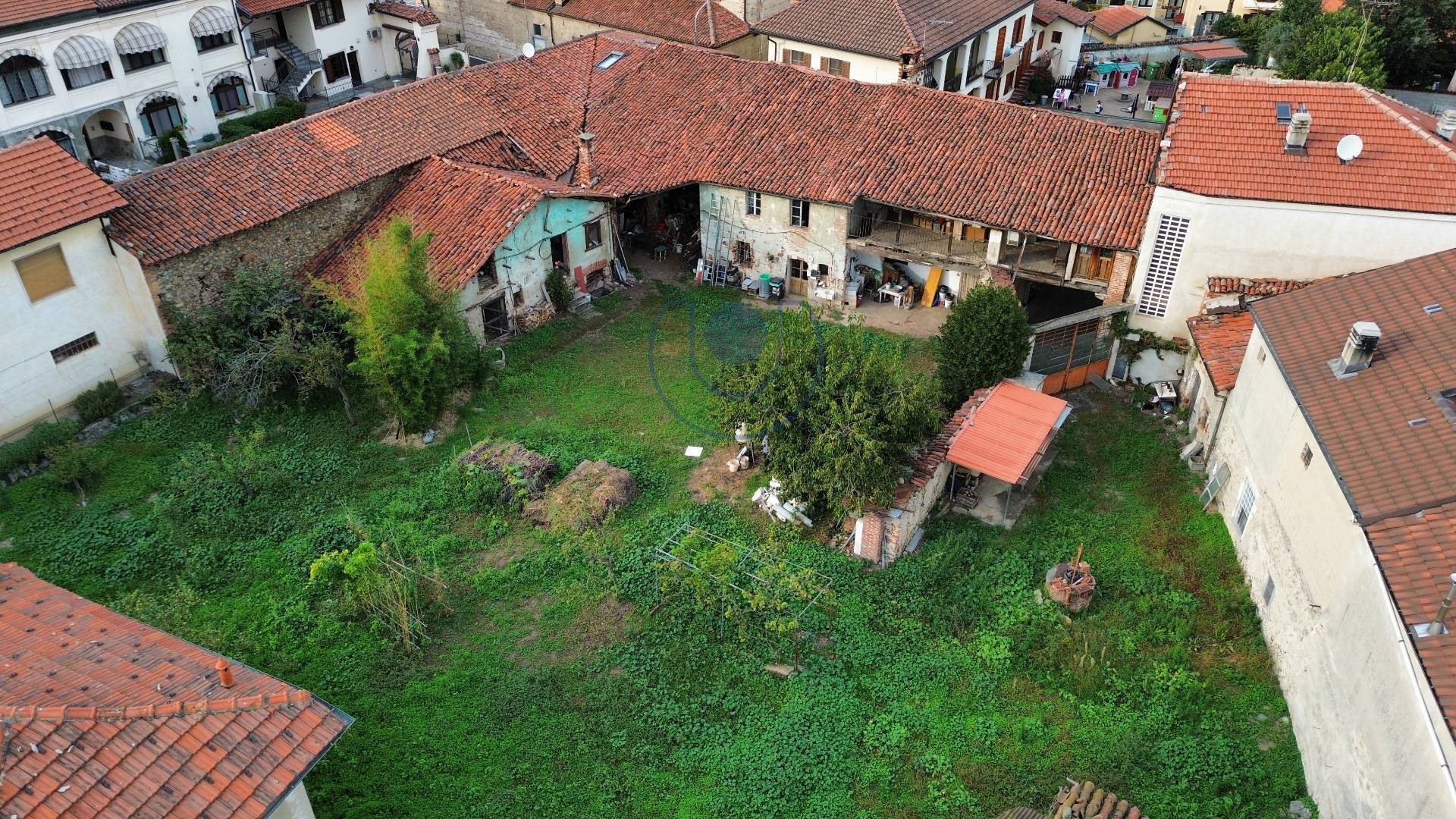 Rustico in vendita a Sangano, Centrale