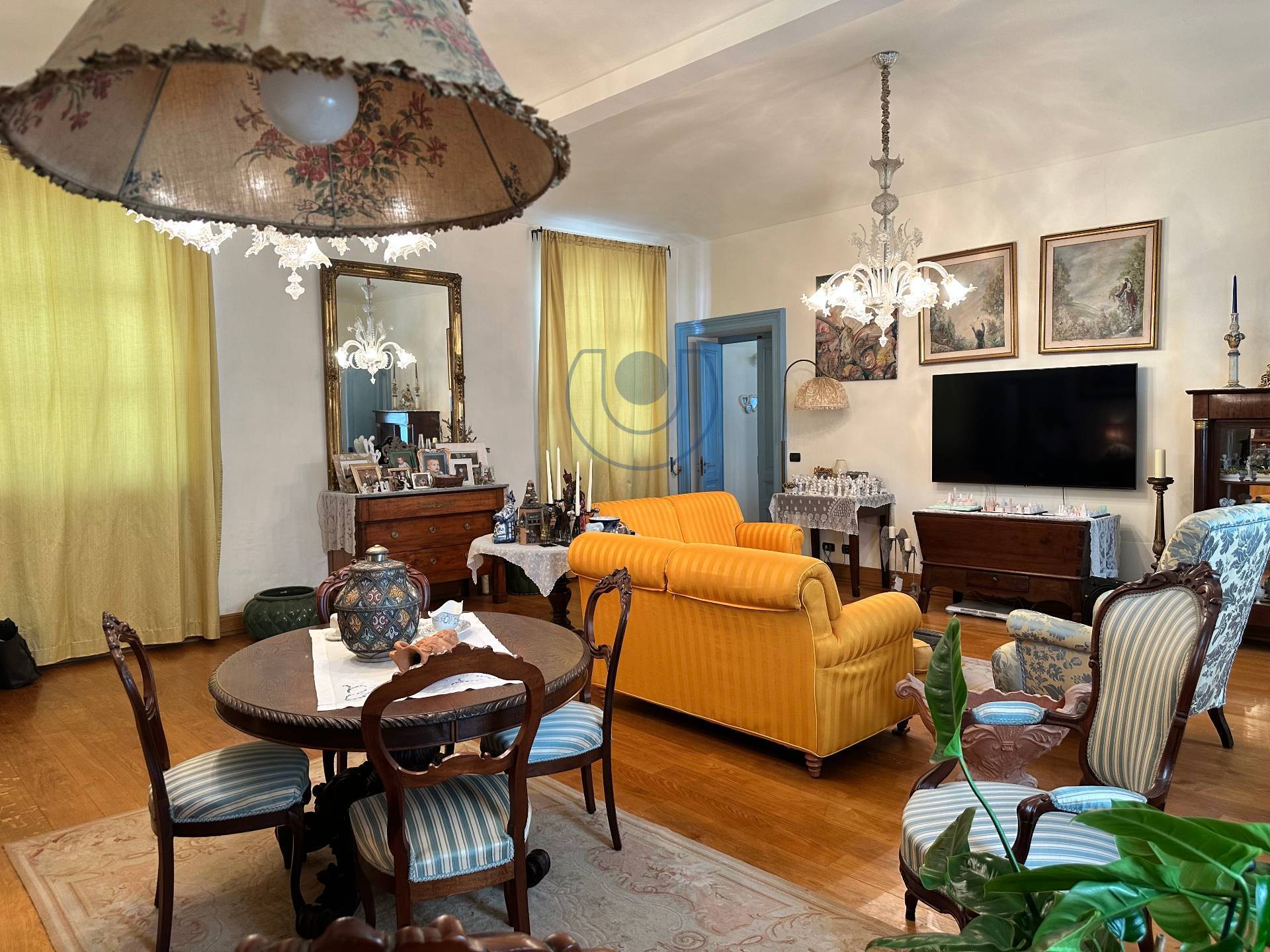 Villa Storica in vendita a Caluso, Vallo