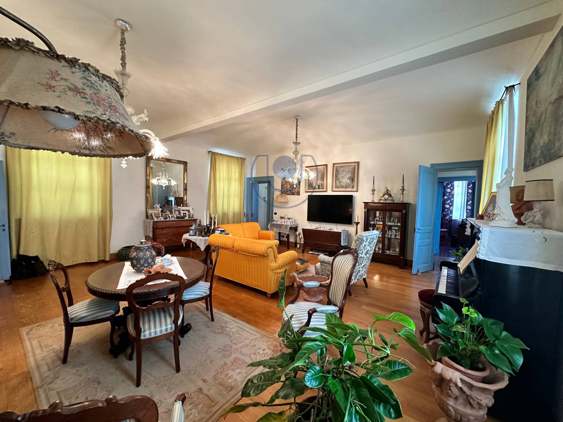 Villa Storica in vendita a Caluso, Vallo