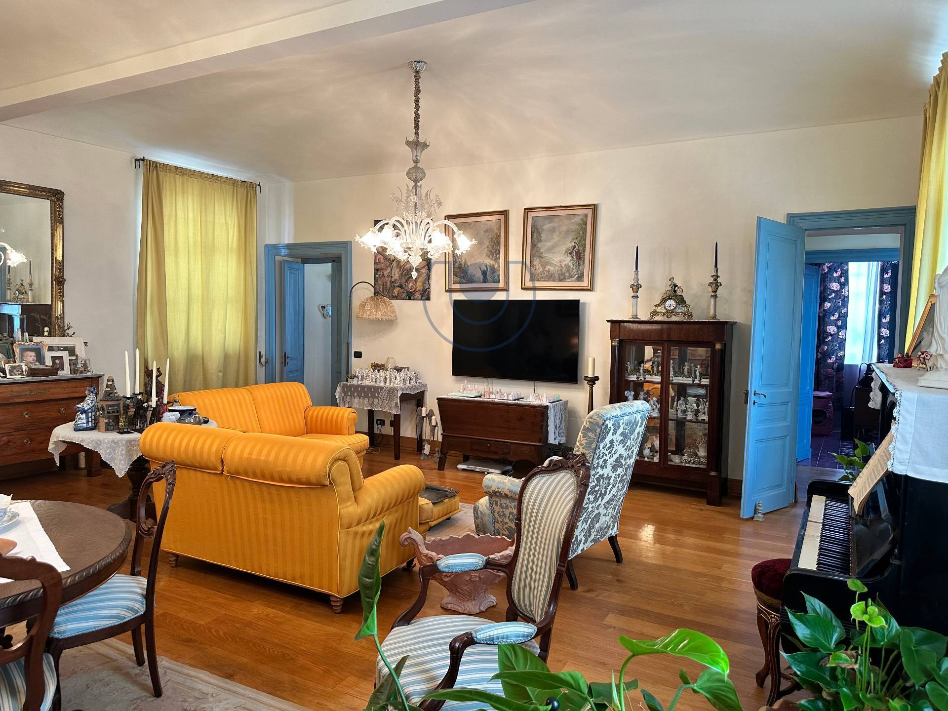 Villa Storica in vendita a Caluso, Vallo