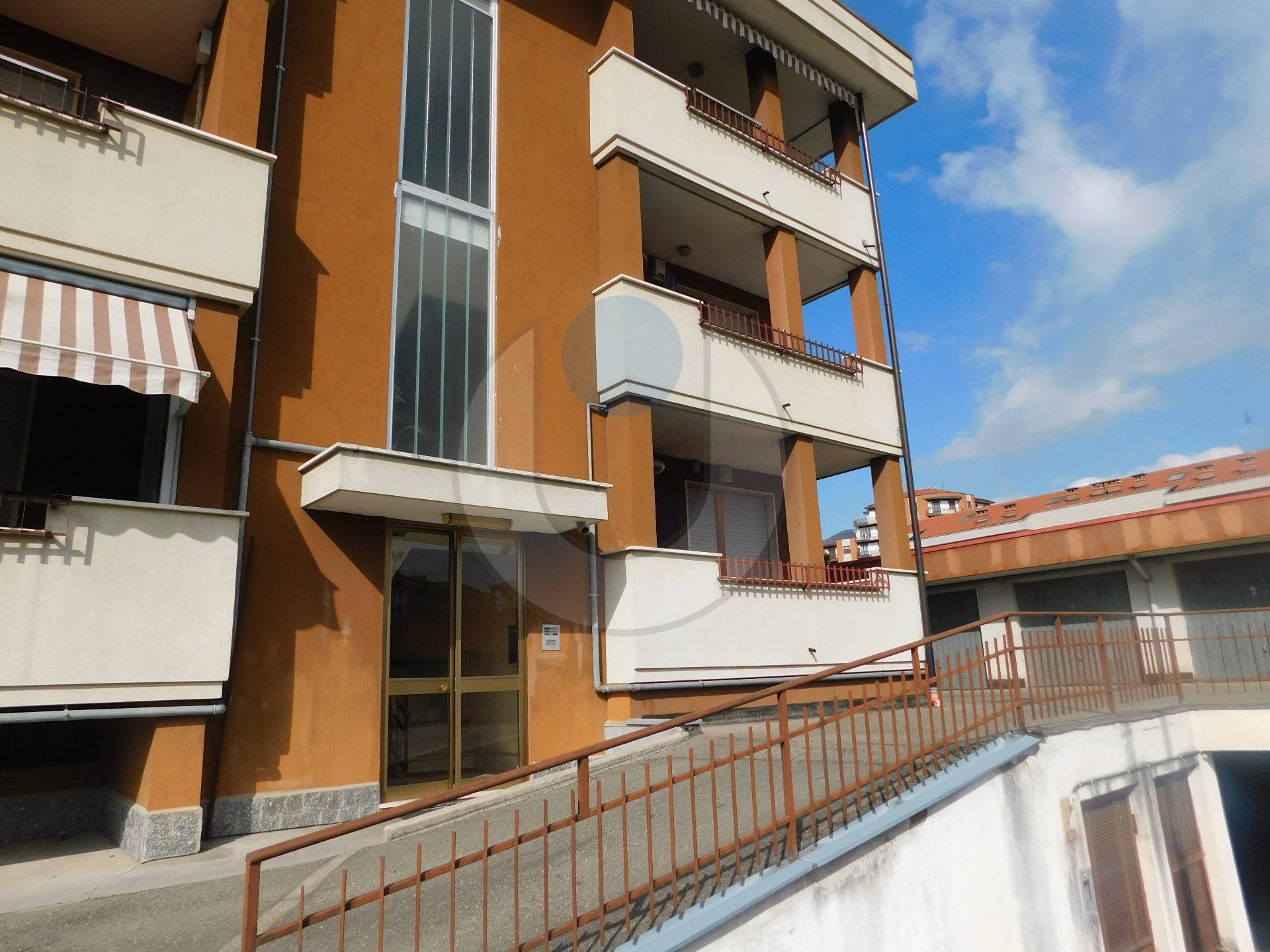 Appartamento in vendita a Giaveno, Centro