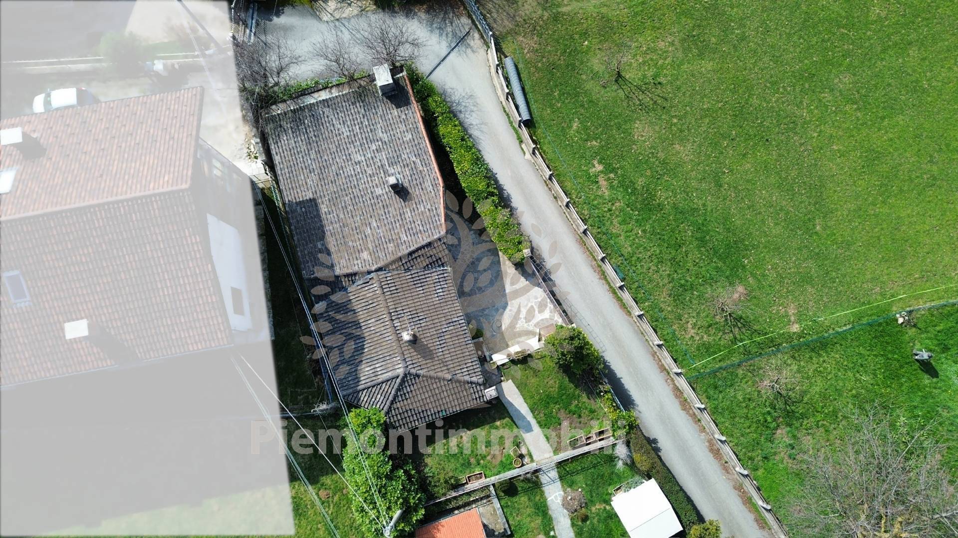 Casa indipendente in vendita a Coazze, Comodo Al Centro