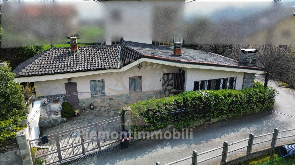 Casa indipendente in vendita a Coazze, Comodo Al Centro