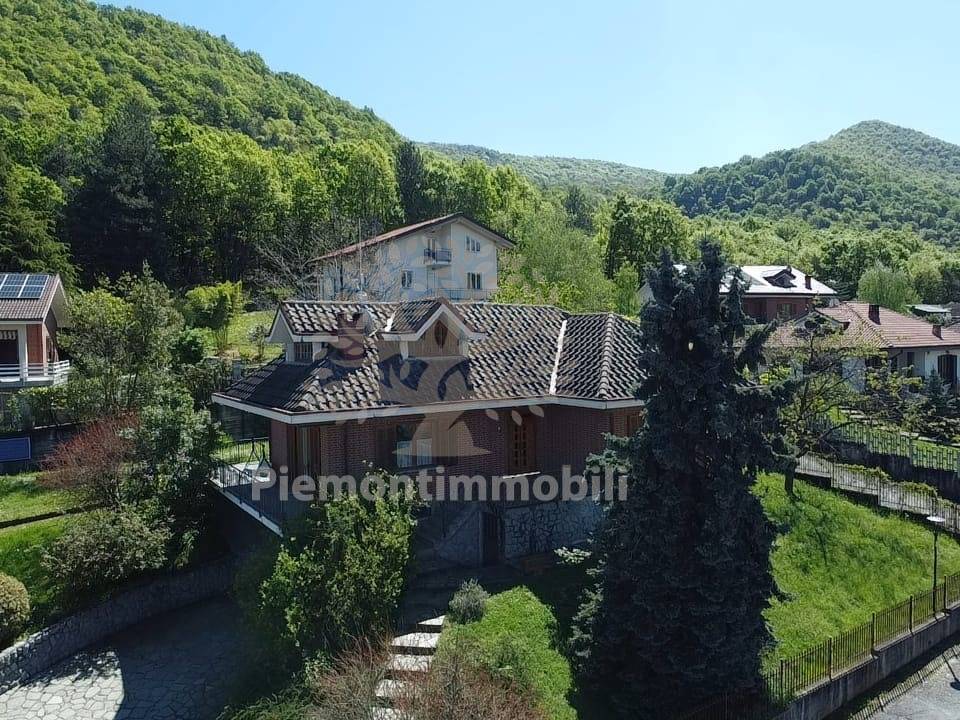 Villa in vendita a Trana, Villaggio Biellese