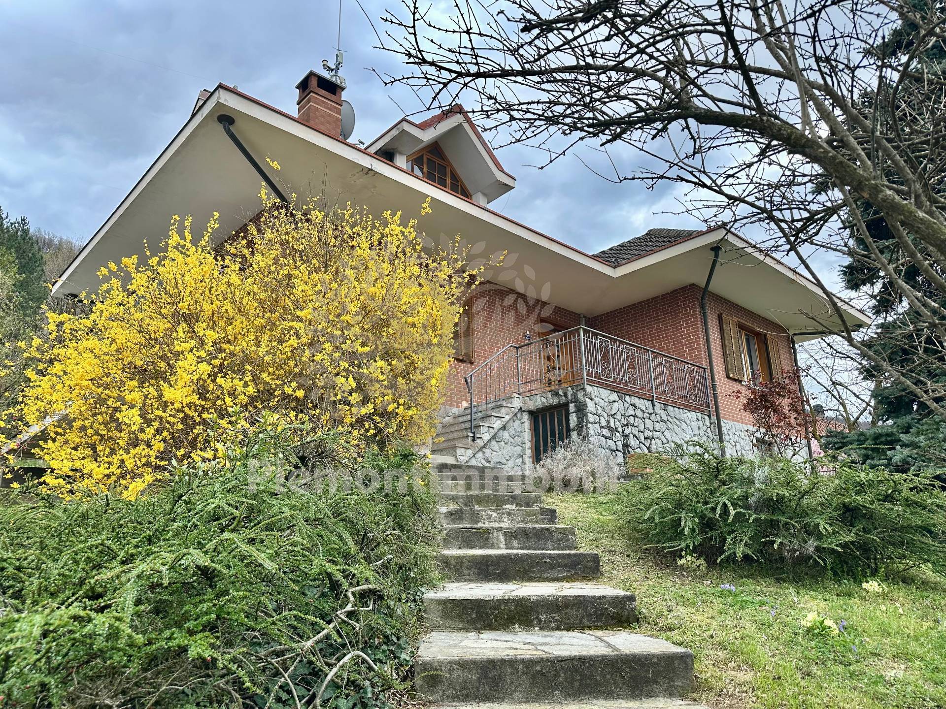 Villa in vendita a Trana, Villaggio Biellese