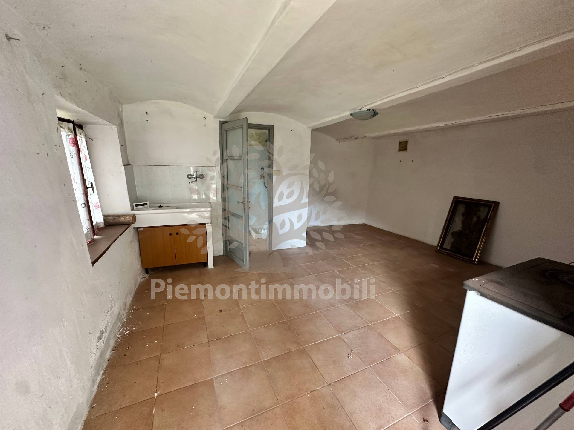 Stabile - Palazzo in vendita a Giaveno, B.ta Maddalena