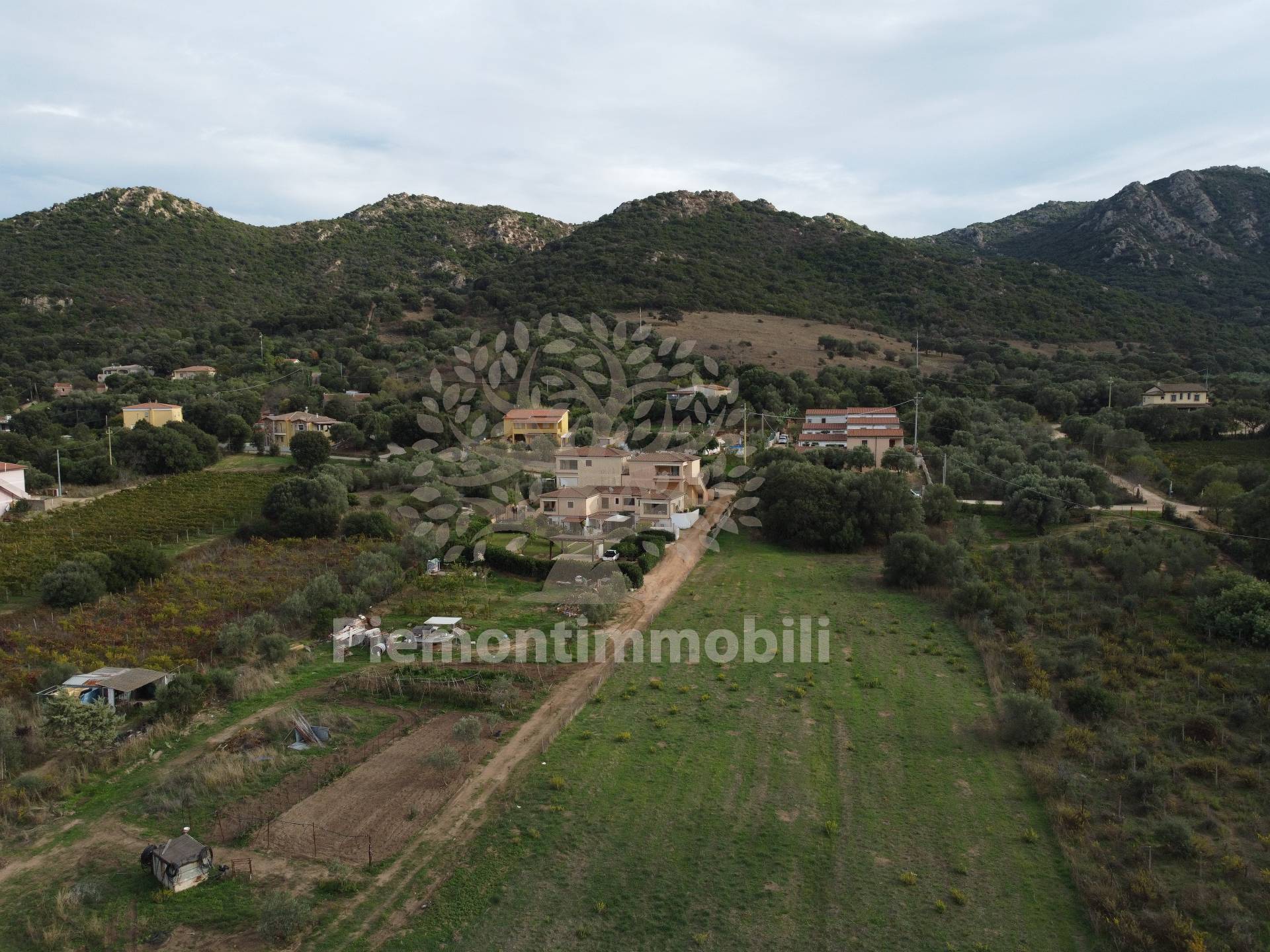 Terreno residenziale in vendita a Monti