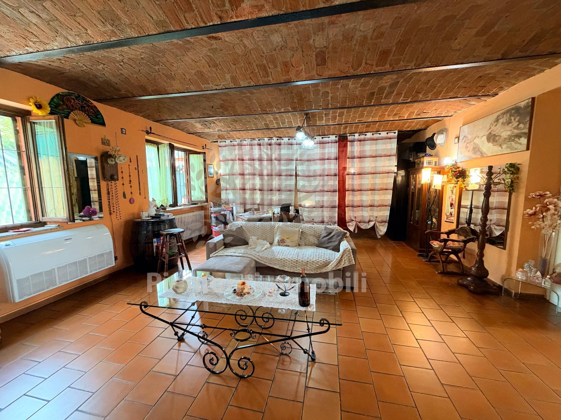 Casa indipendente in vendita a Canale