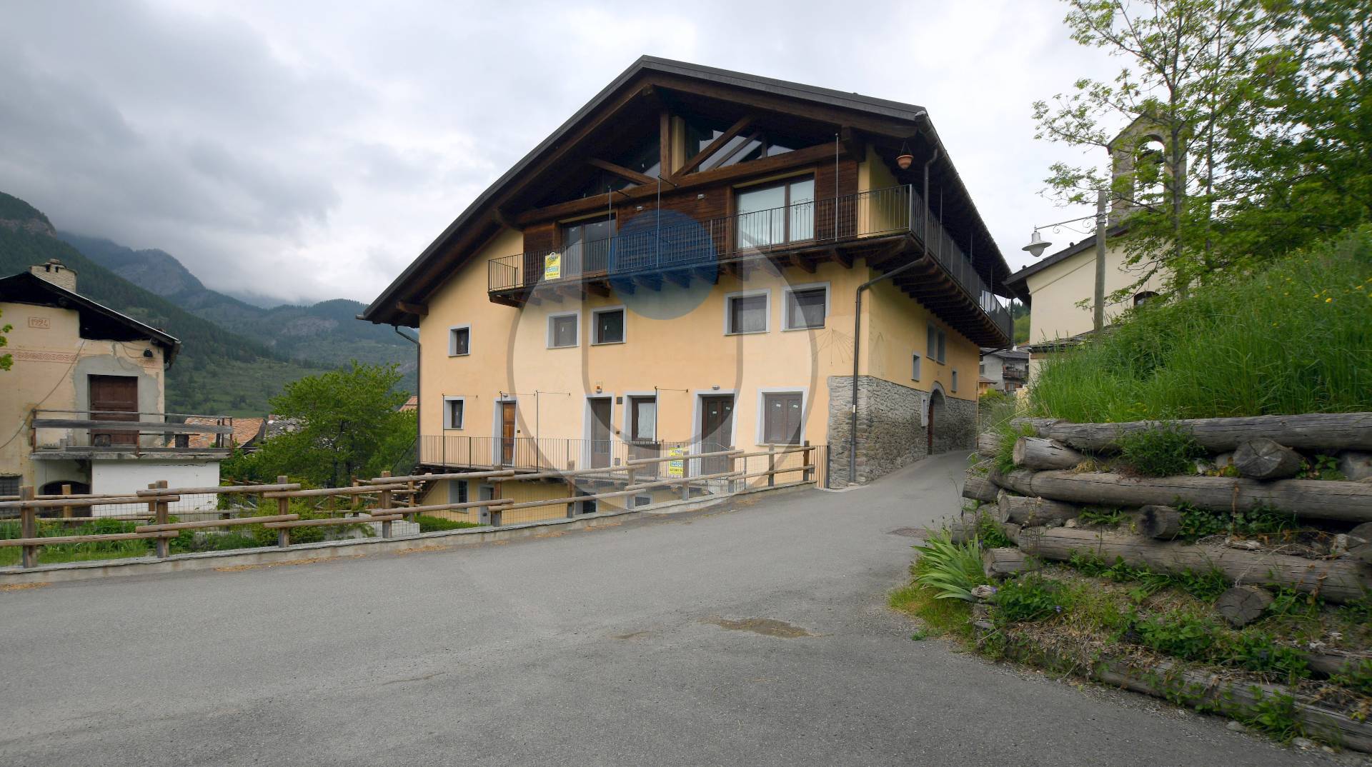 Appartamento in vendita a Cesana Torinese, Molliers