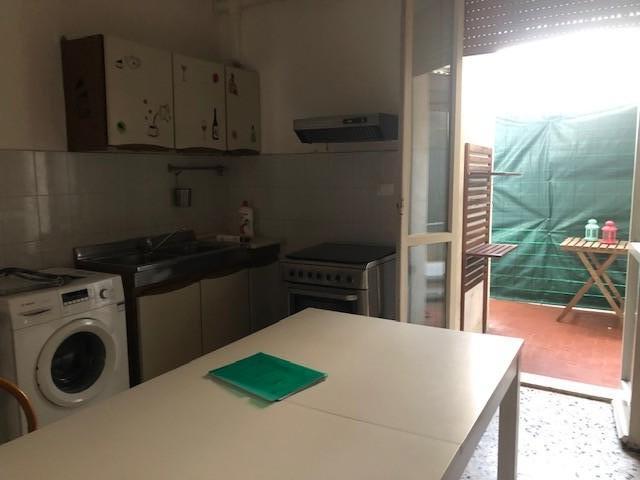 Trilocale con terrazzo, Pontedera centro