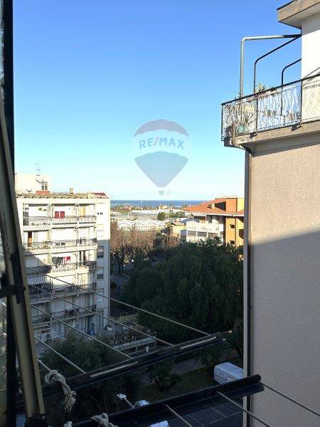 Appartamento con terrazzo a Pietra Ligure