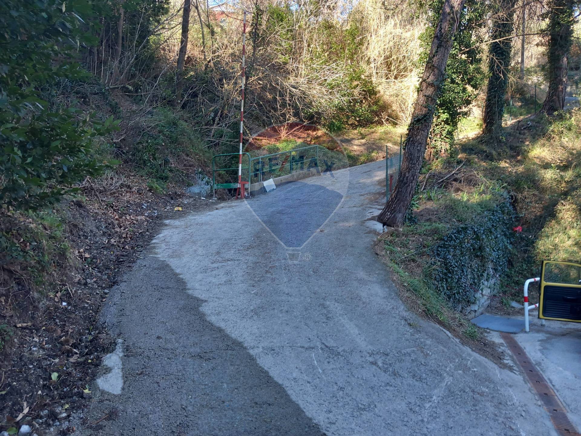 Terreno in vendita a Vado Ligure