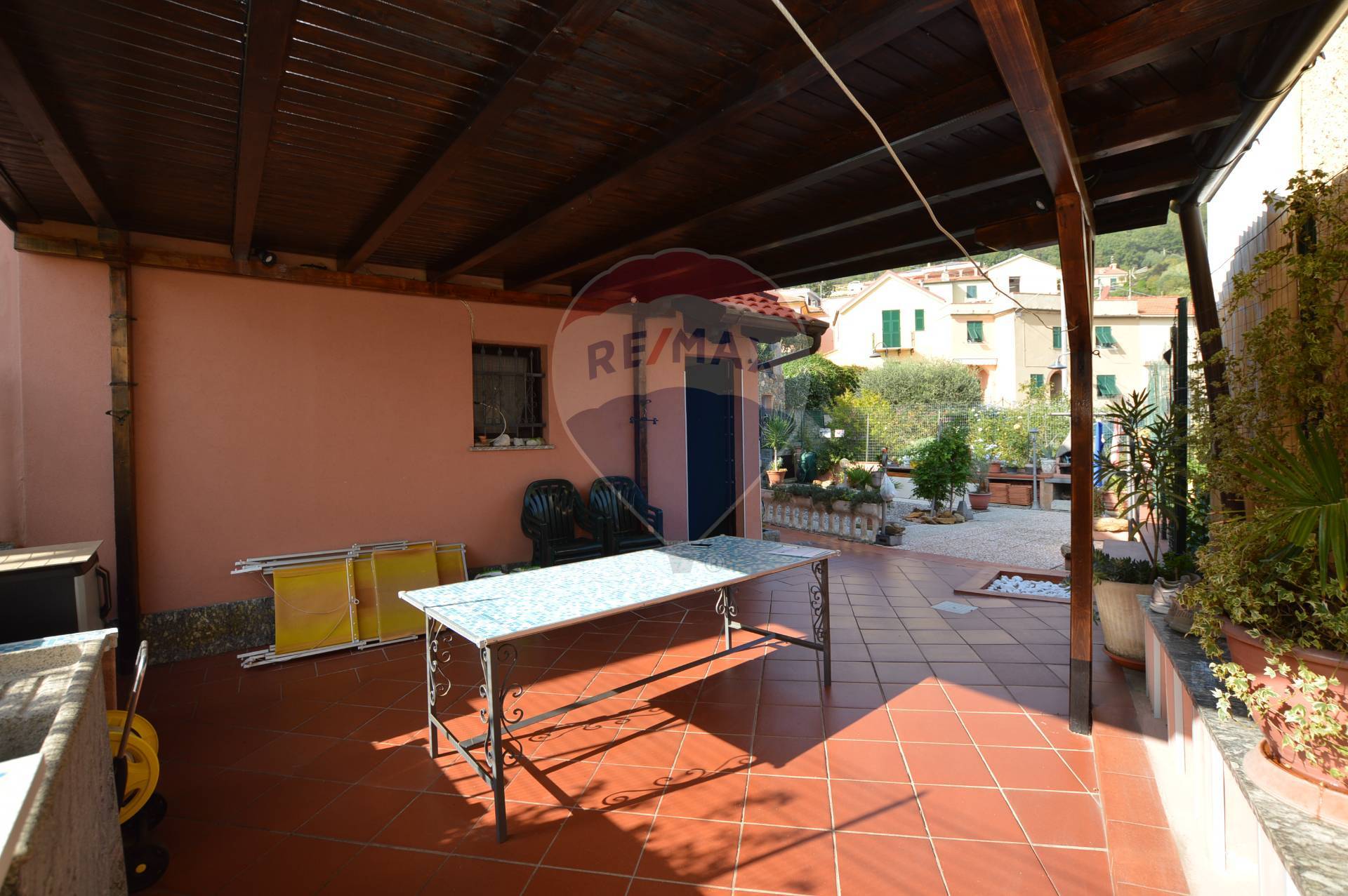 Casa Semindipendente in vendita a Bergeggi