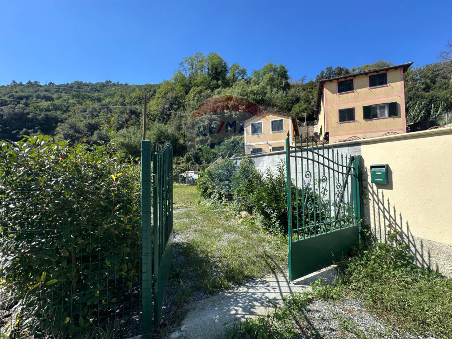 Casa Semindipendente in vendita a Savona, Santuario