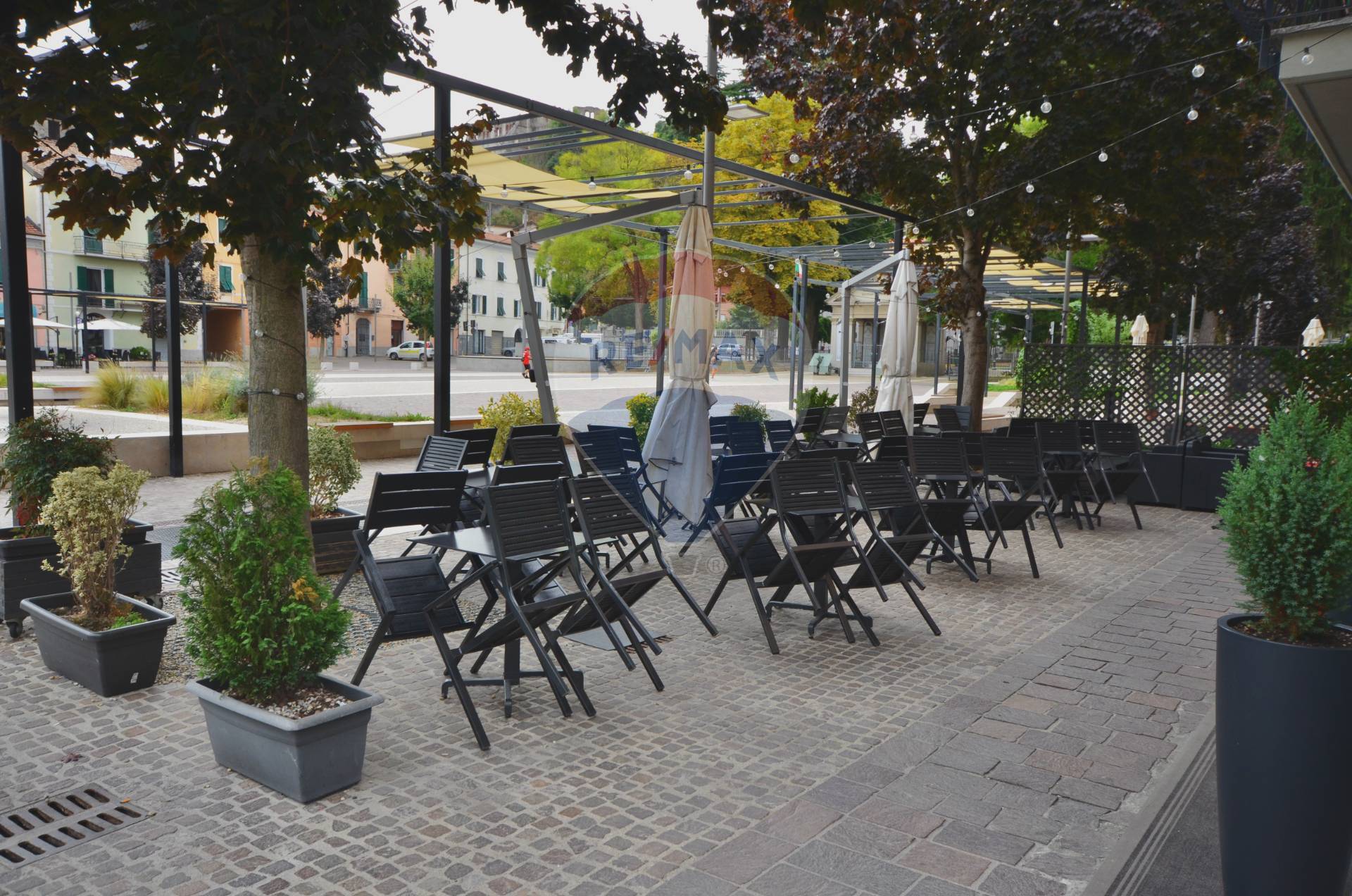 Bar in vendita a Cairo Montenotte, Centro