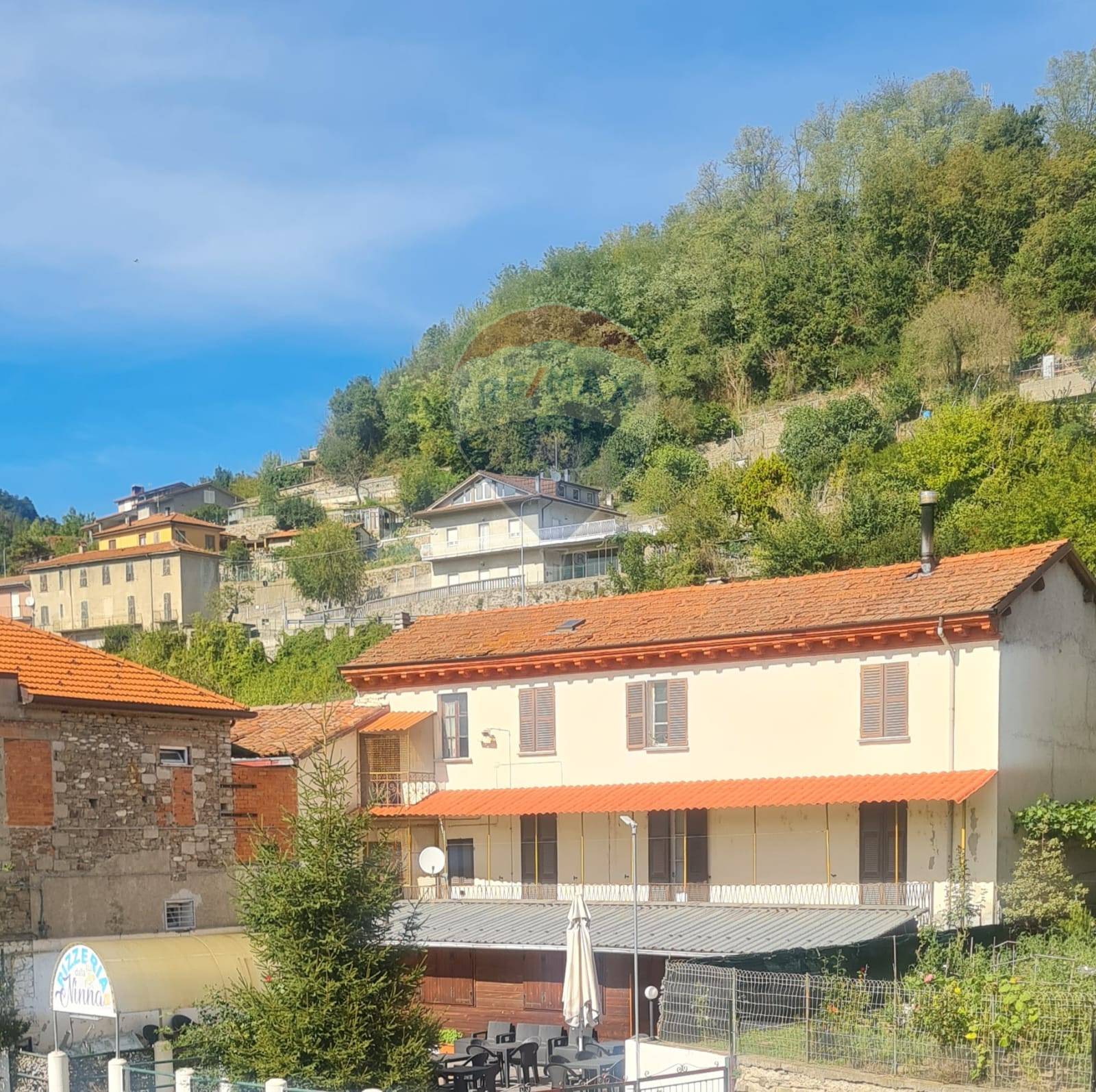 Casa Indipendente in vendita a Cengio