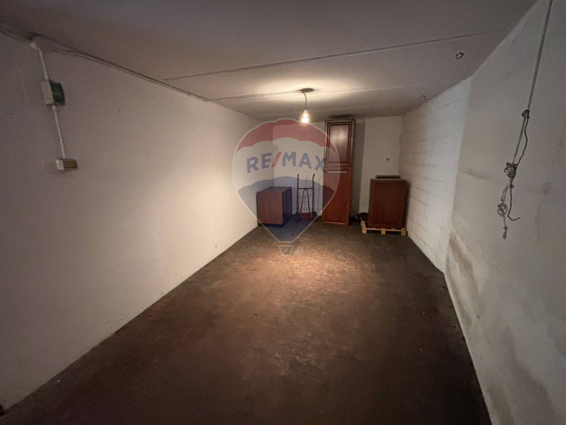 Garage/Box in vendita a Savona, LeginoZinola