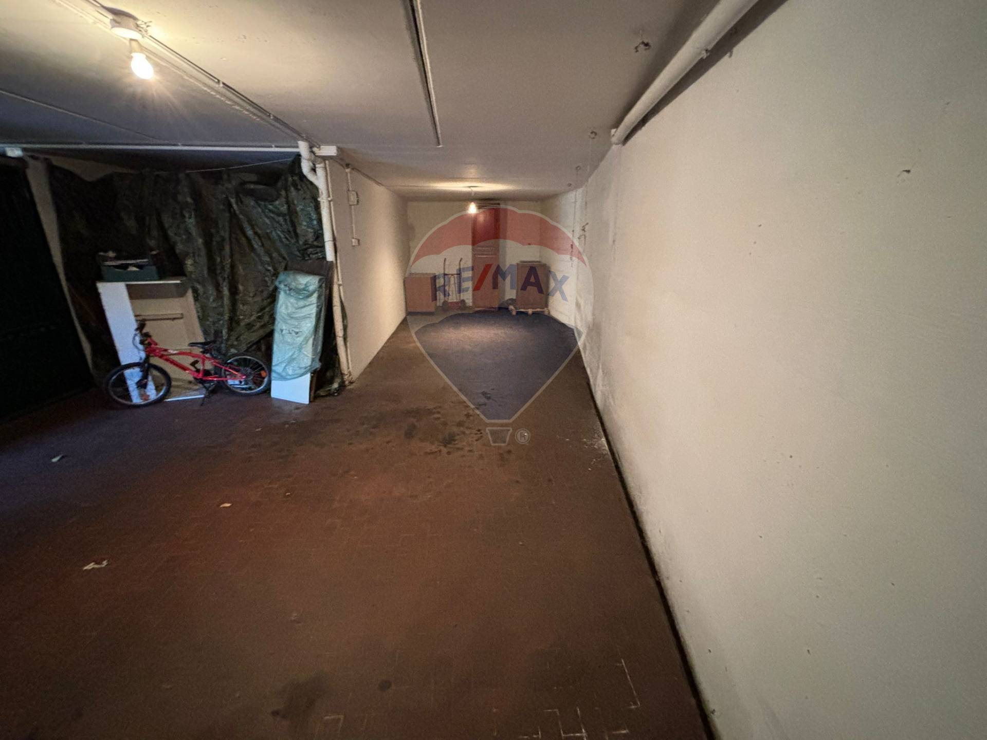 Garage/Box in vendita a Savona, LeginoZinola