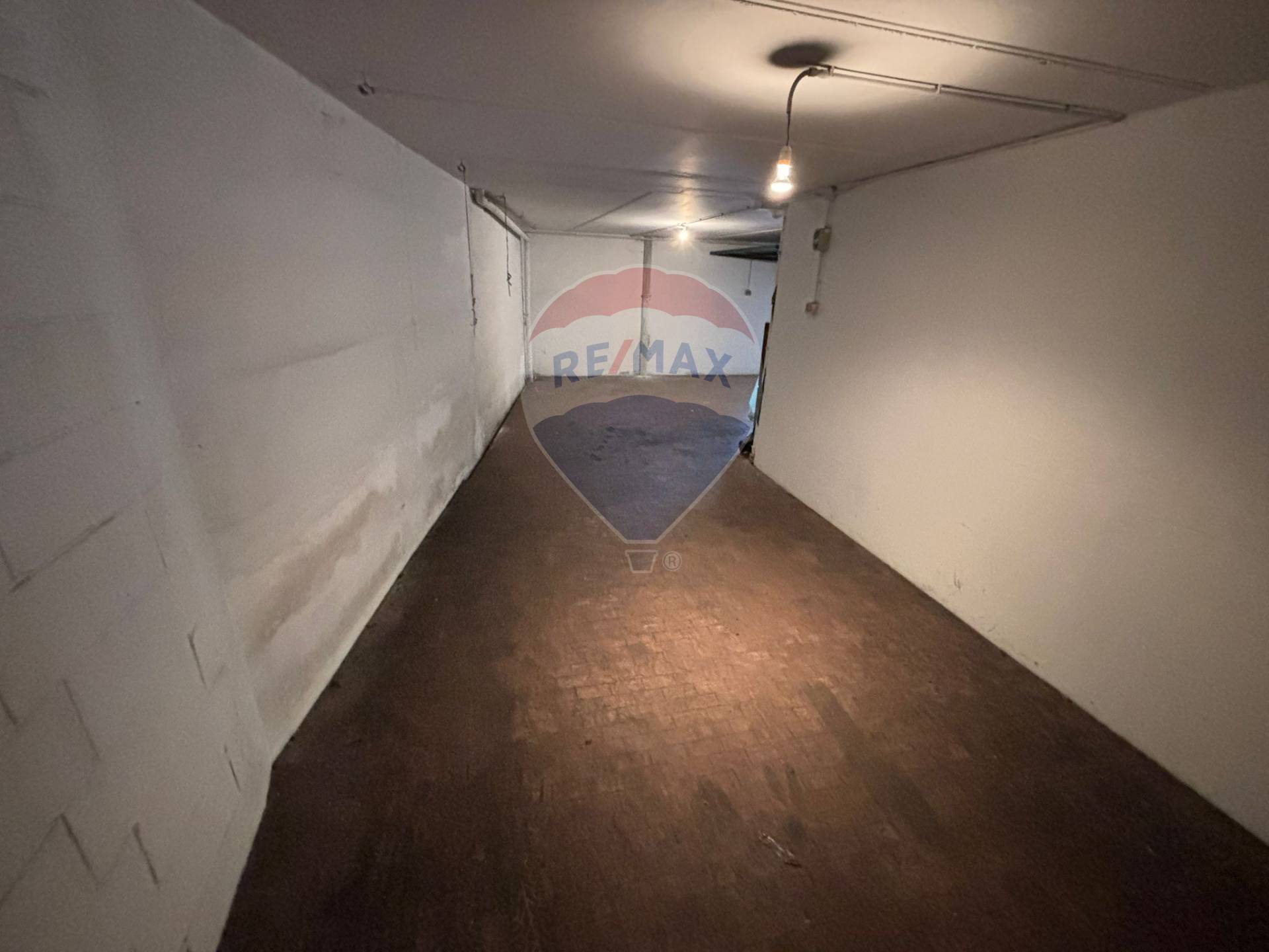 Garage/Box in vendita a Savona, LeginoZinola